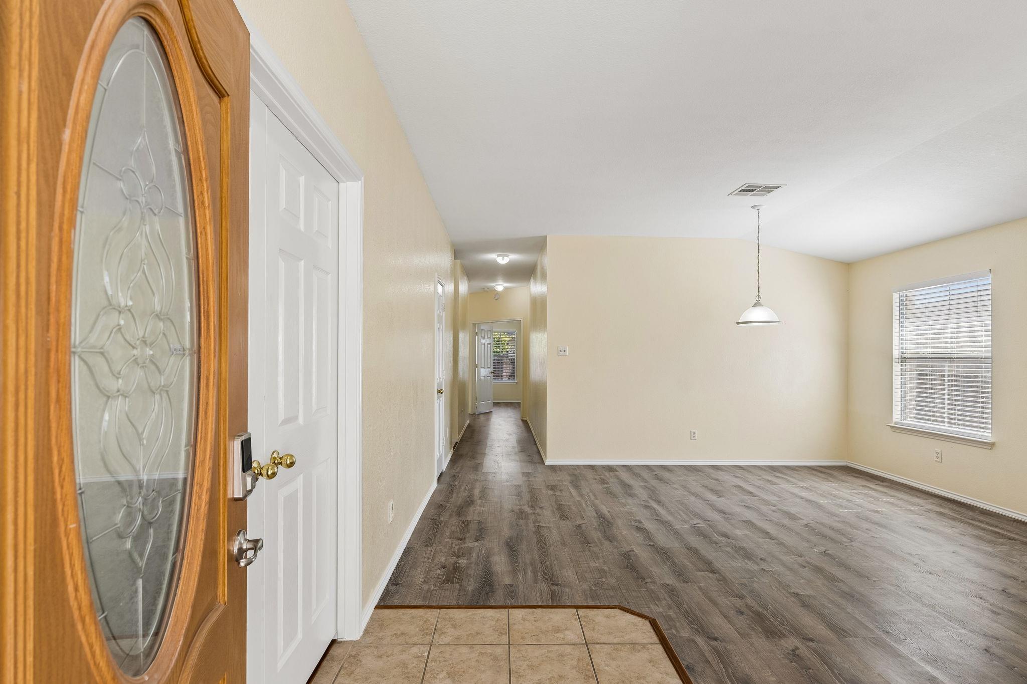 1512 Sweet Leaf Ln Property Photo 4