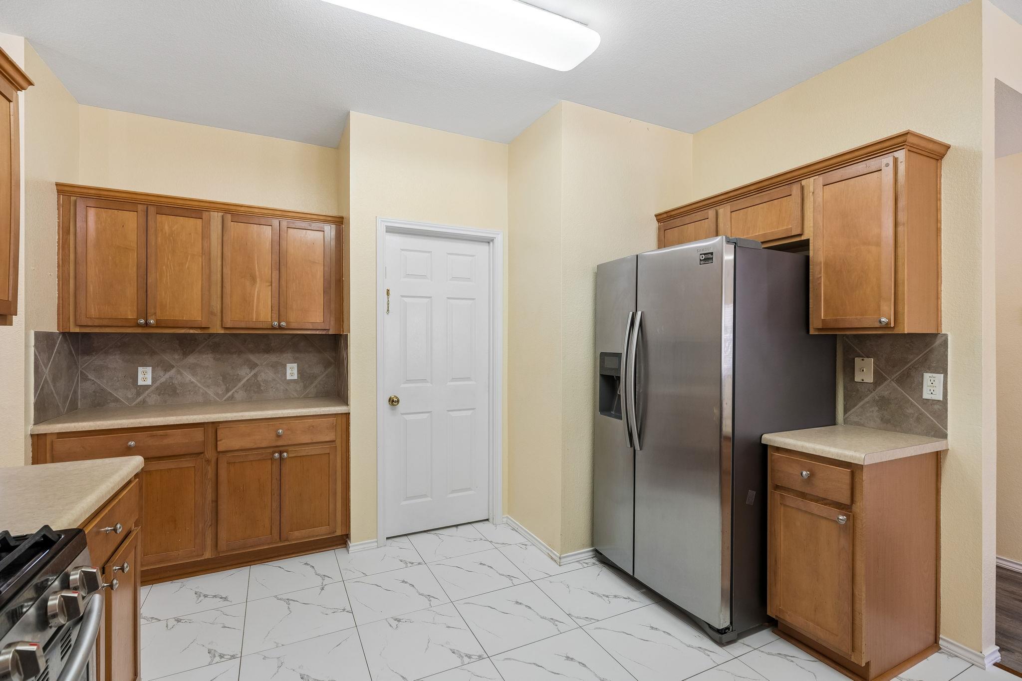 1512 Sweet Leaf Ln Property Photo 18