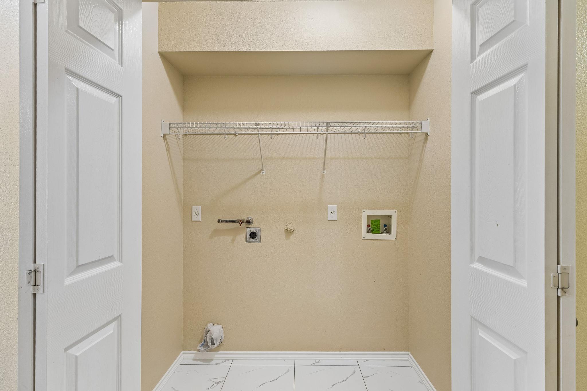 1512 Sweet Leaf Ln Property Photo 22