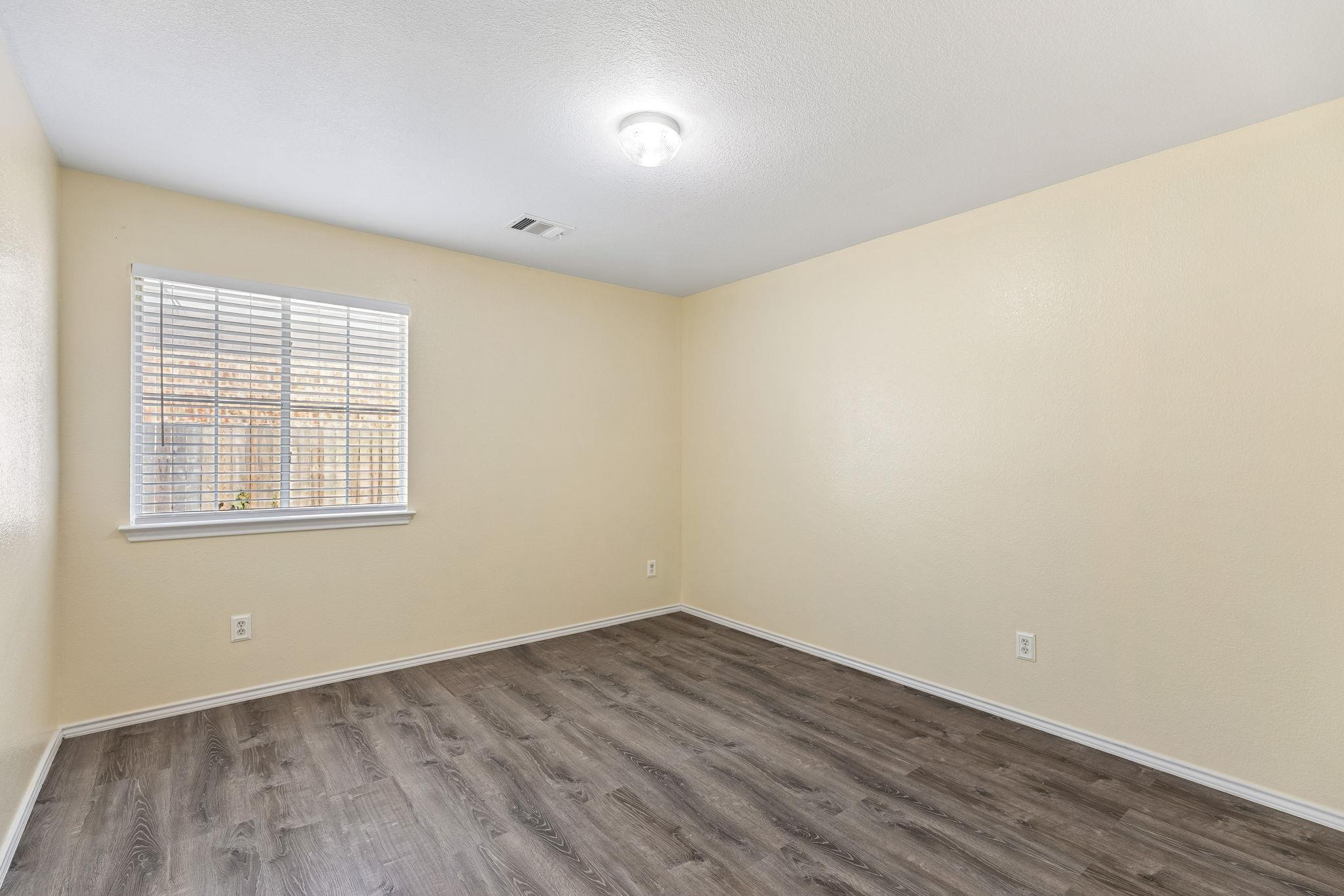 1512 Sweet Leaf Ln Property Photo 31