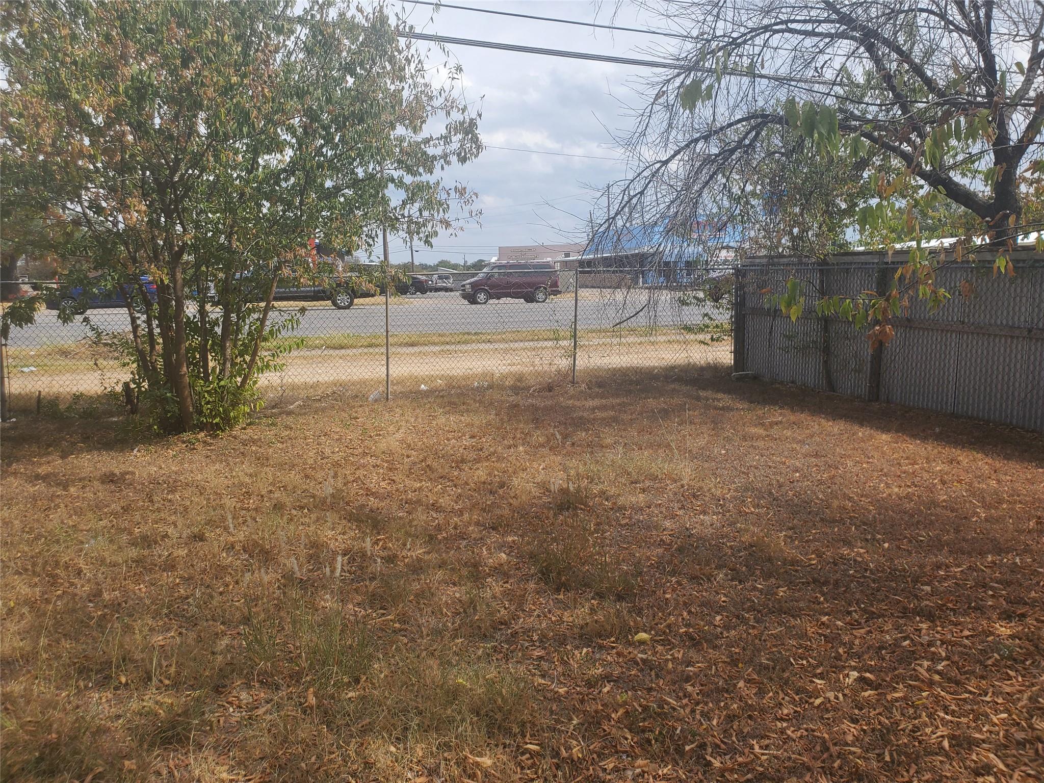 1805 Mckinley Ave Property Photo 7