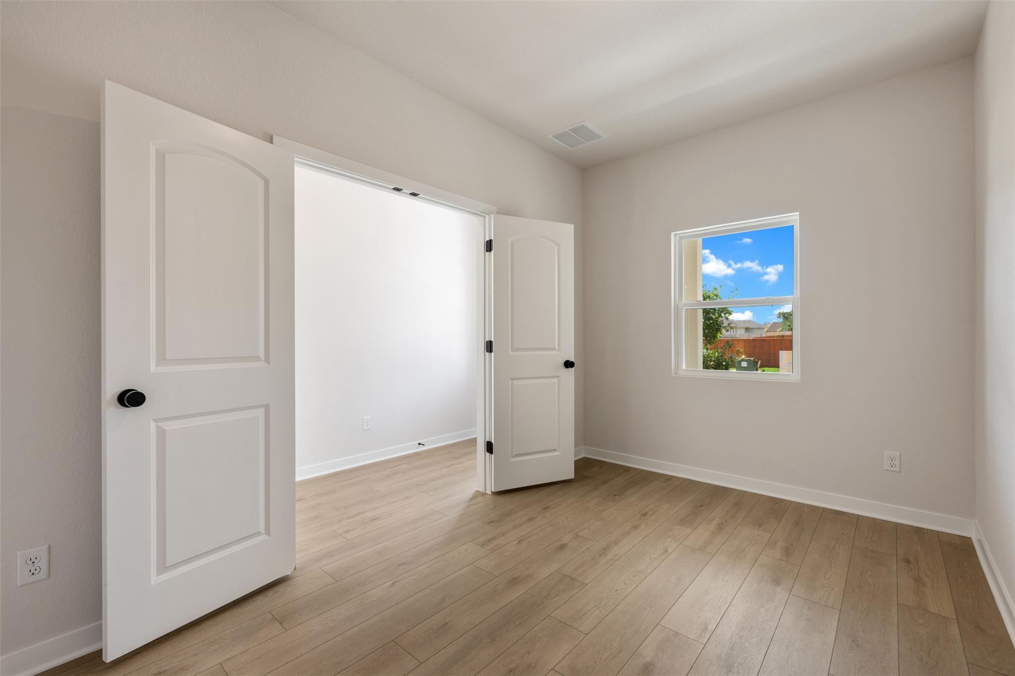 1916 Davee Pl Property Photo 6