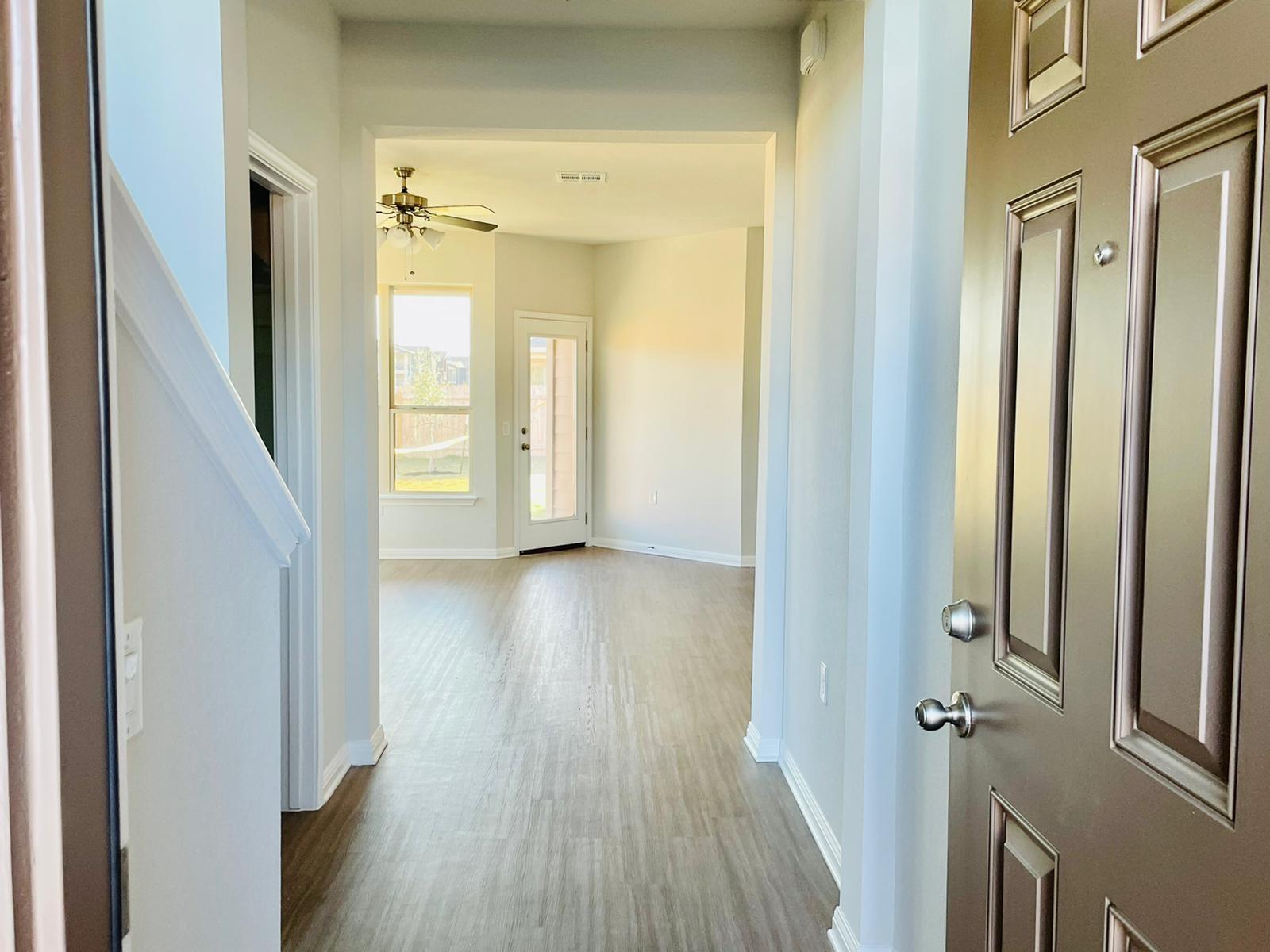 701 Falkland Trce Property Photo 4