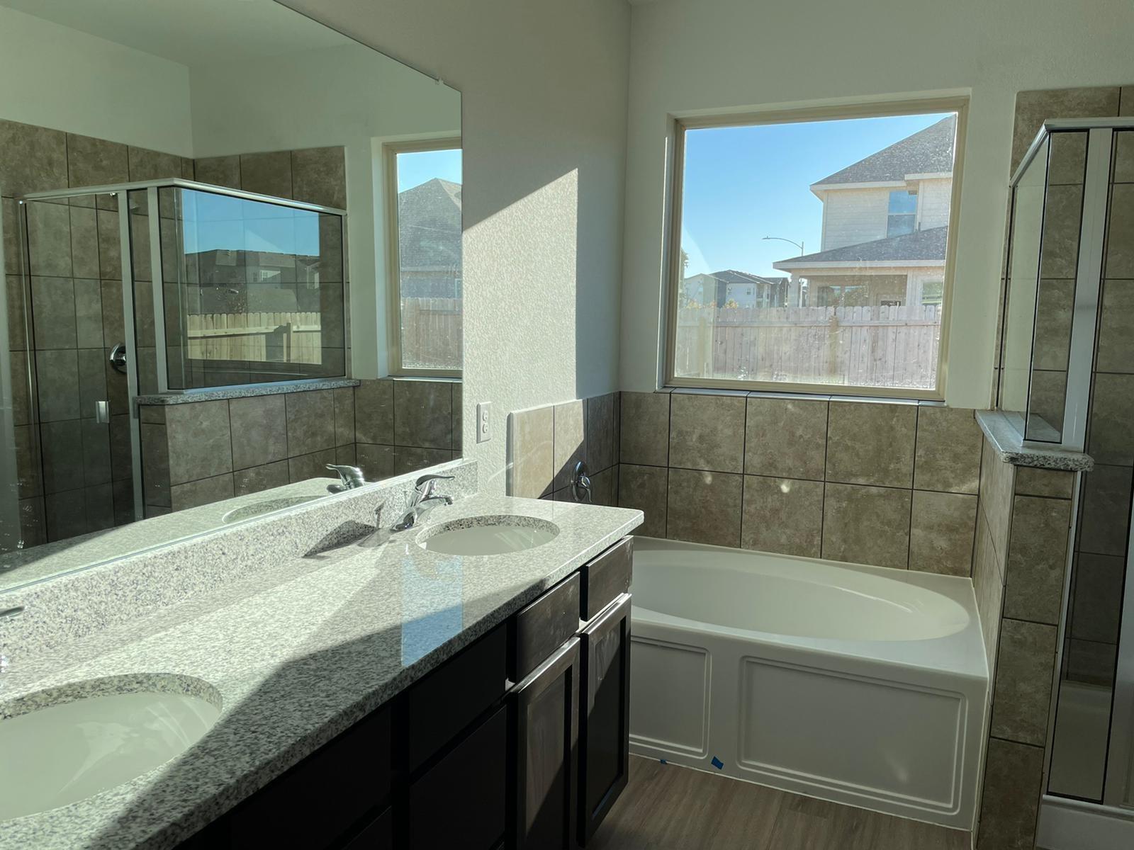 701 Falkland Trce Property Photo 8