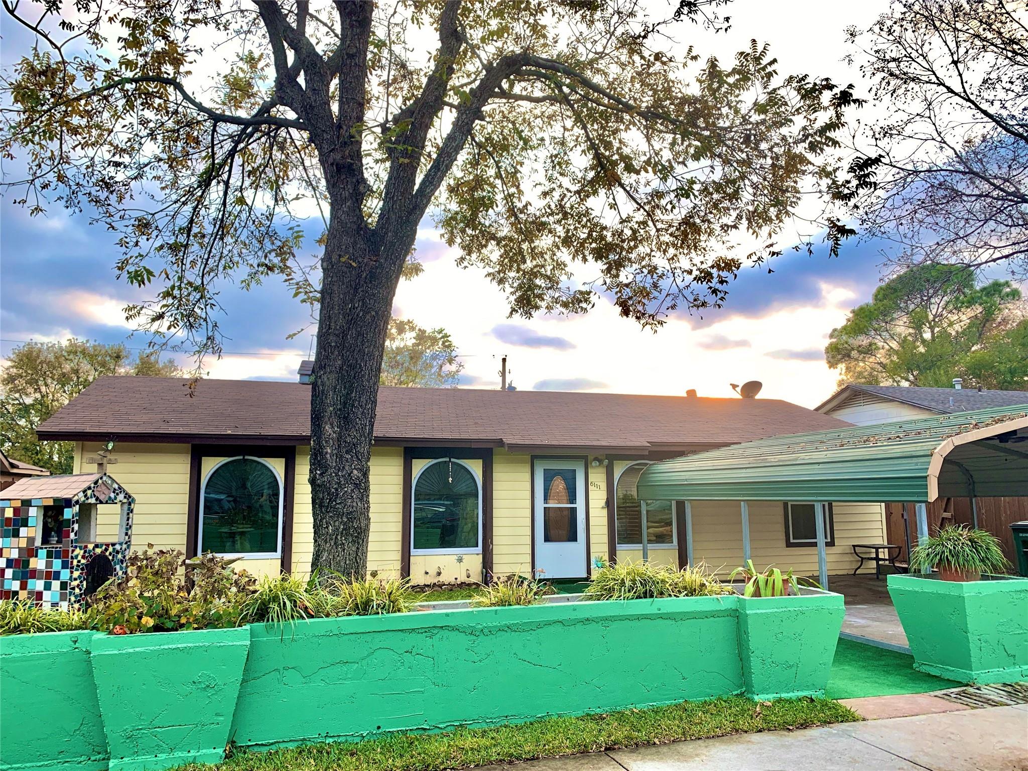 6111 Hogan Ave Property Photo