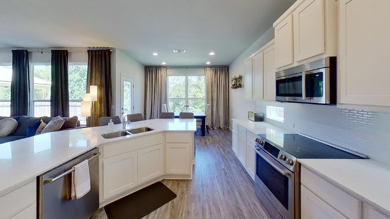 10005 Dalliance Ln Property Photo 3