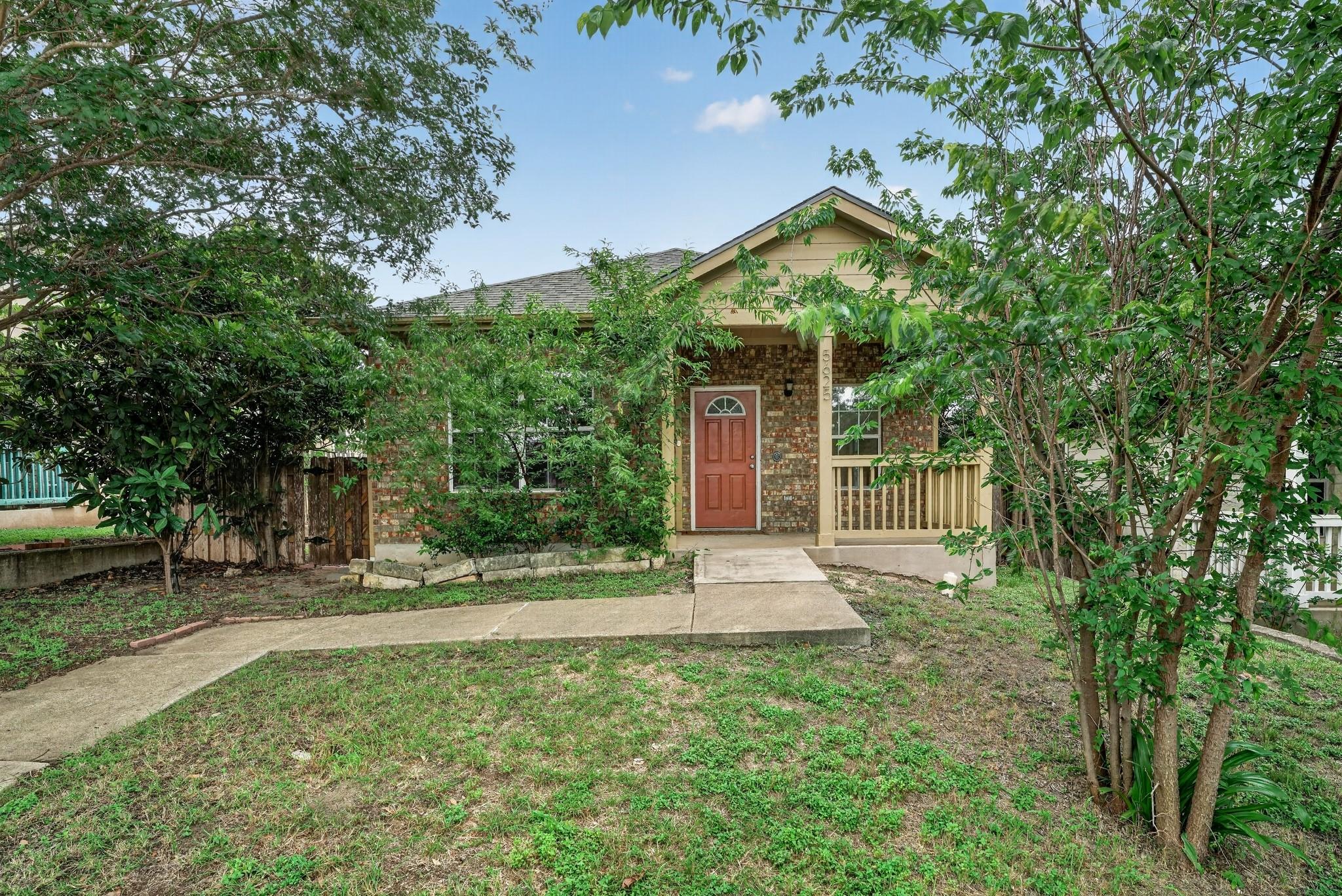 5625 Signal Point Pt Property Photo 1