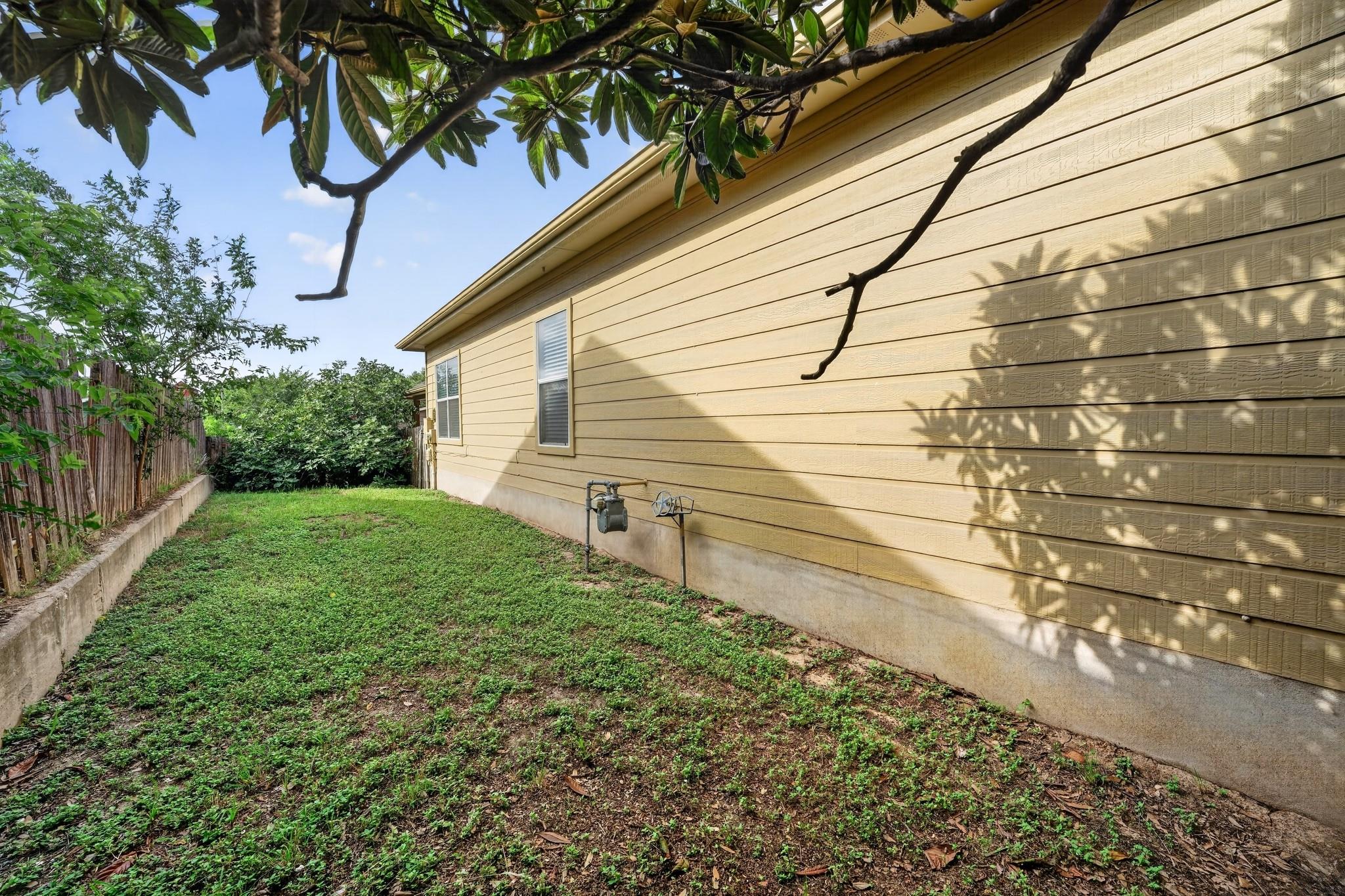 5625 Signal Point Pt Property Photo 3