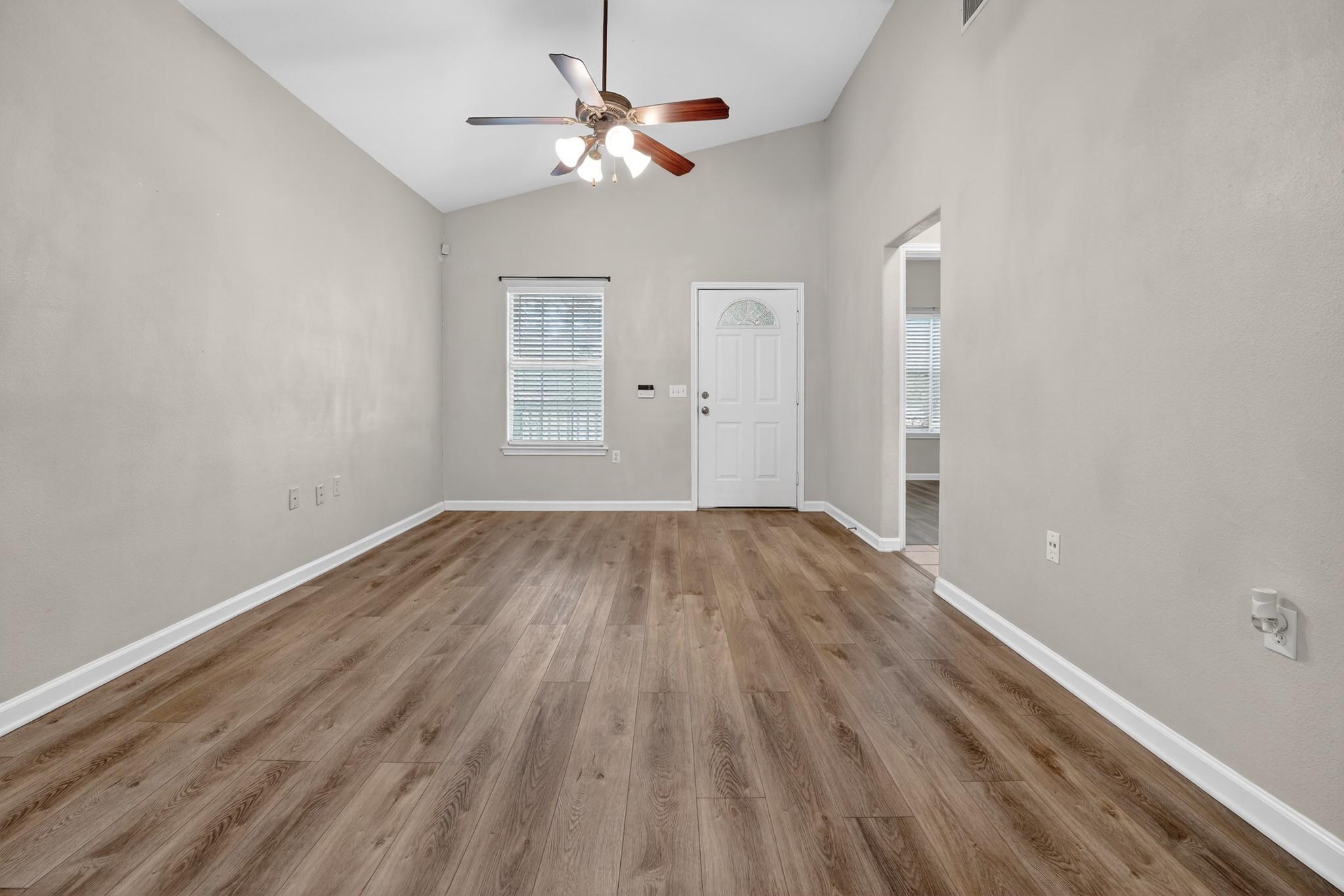 5625 Signal Point Pt Property Photo 8
