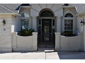 1813 Val Verde None Property Photo 3