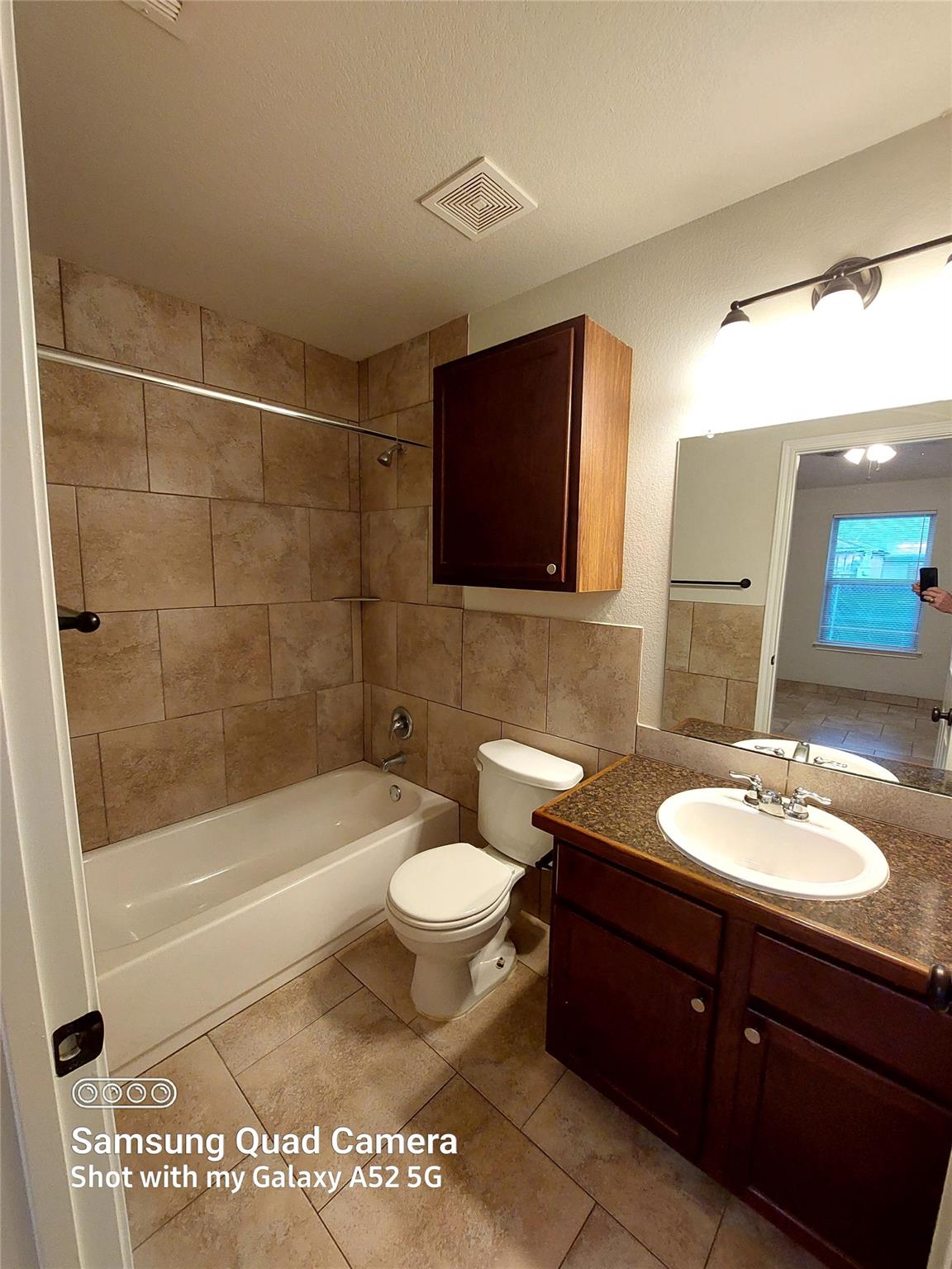 2505 S Oak Ln #a Property Photo 7