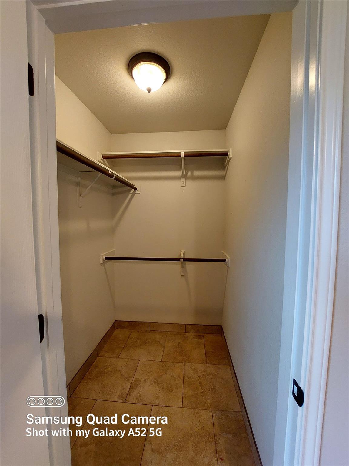 2505 S Oak Ln #a Property Photo 9