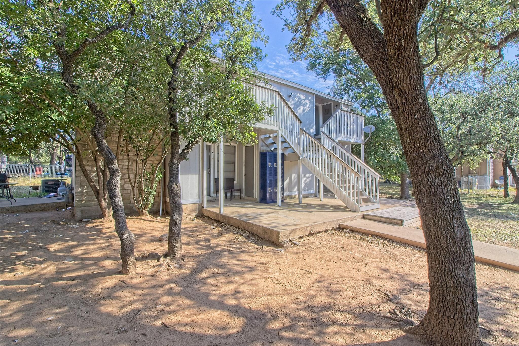 401 Hedgewood Dr #c Property Photo 4