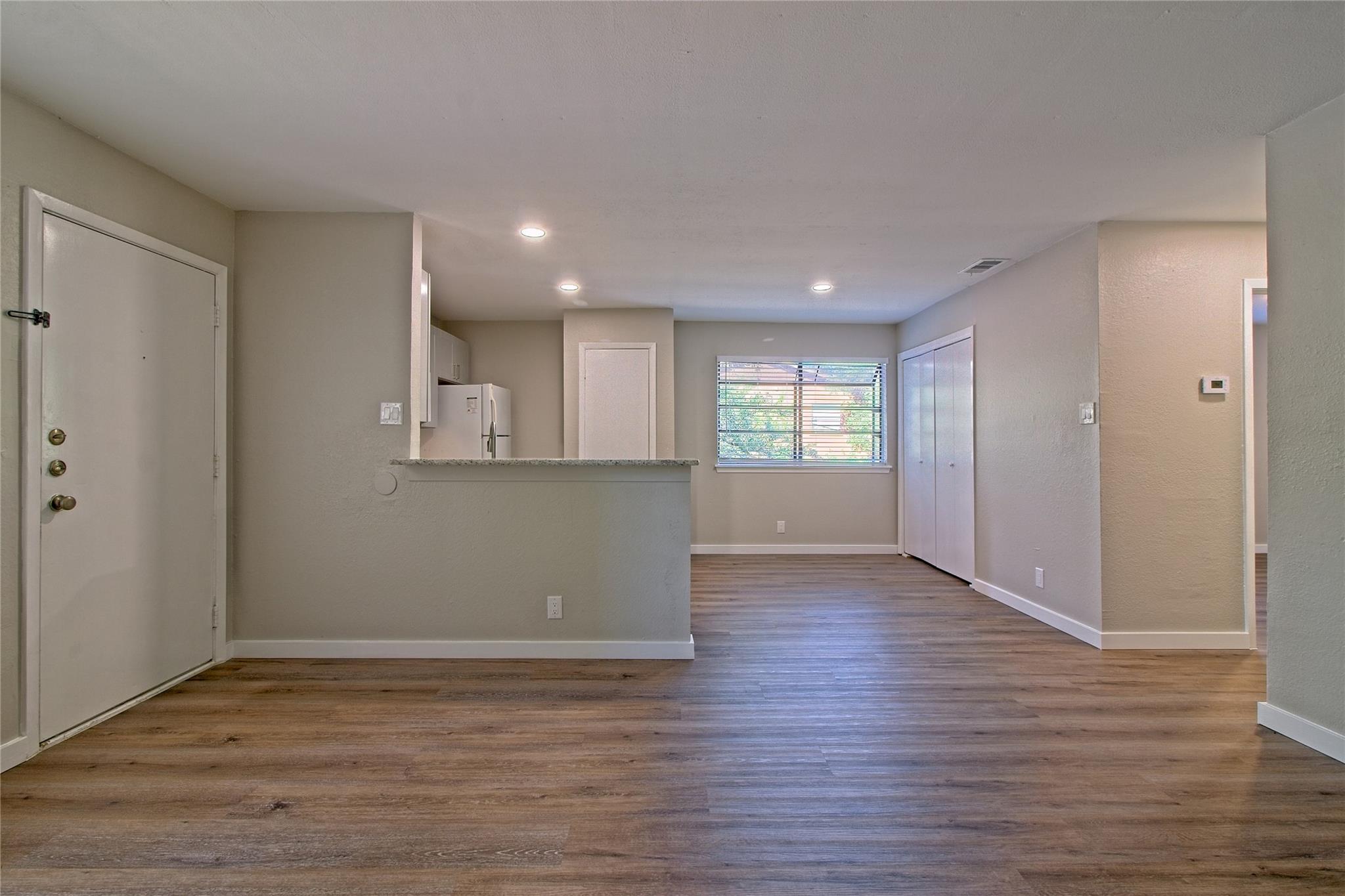 401 Hedgewood Dr #c Property Photo 13