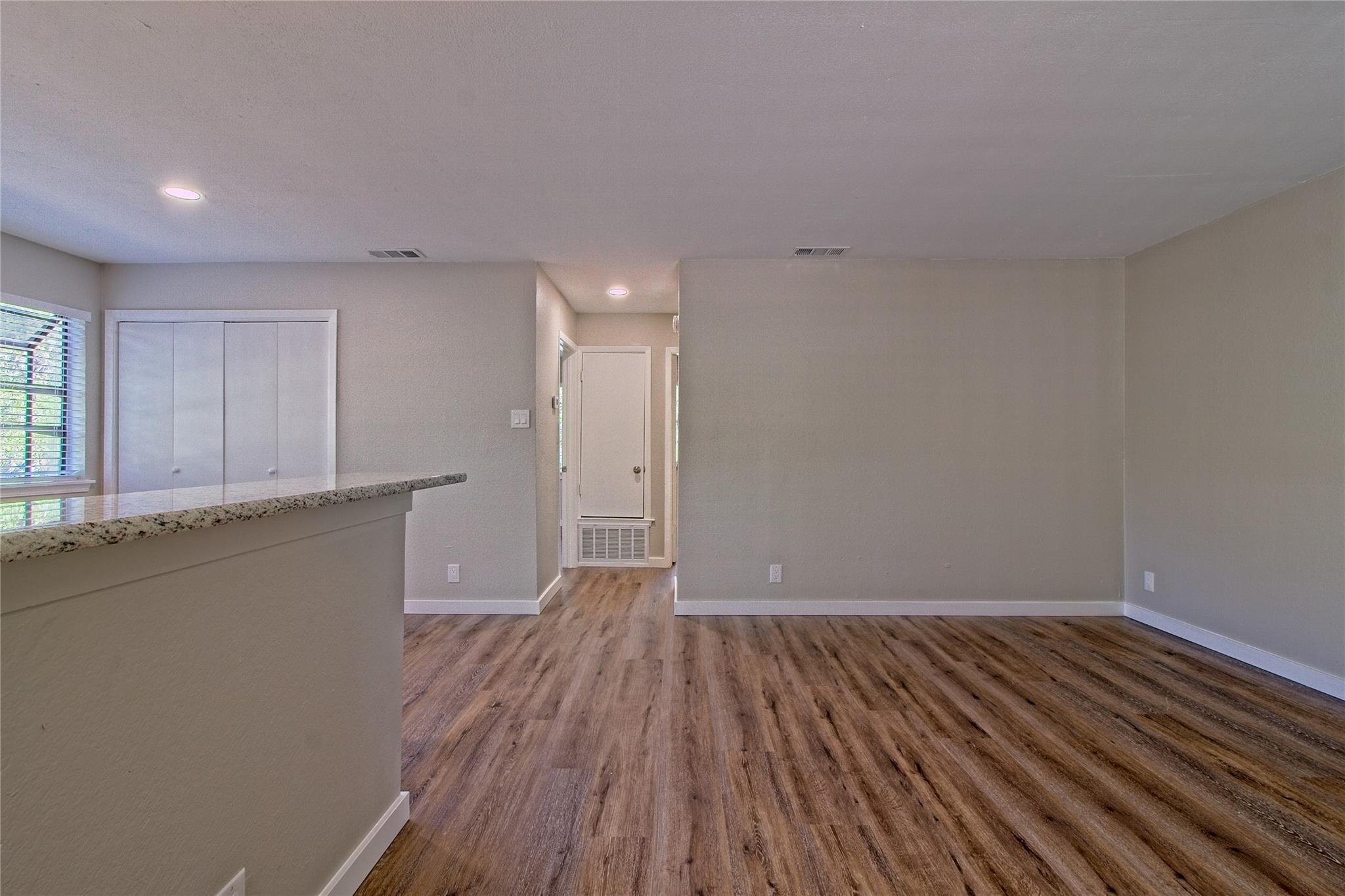 401 Hedgewood Dr #c Property Photo 14