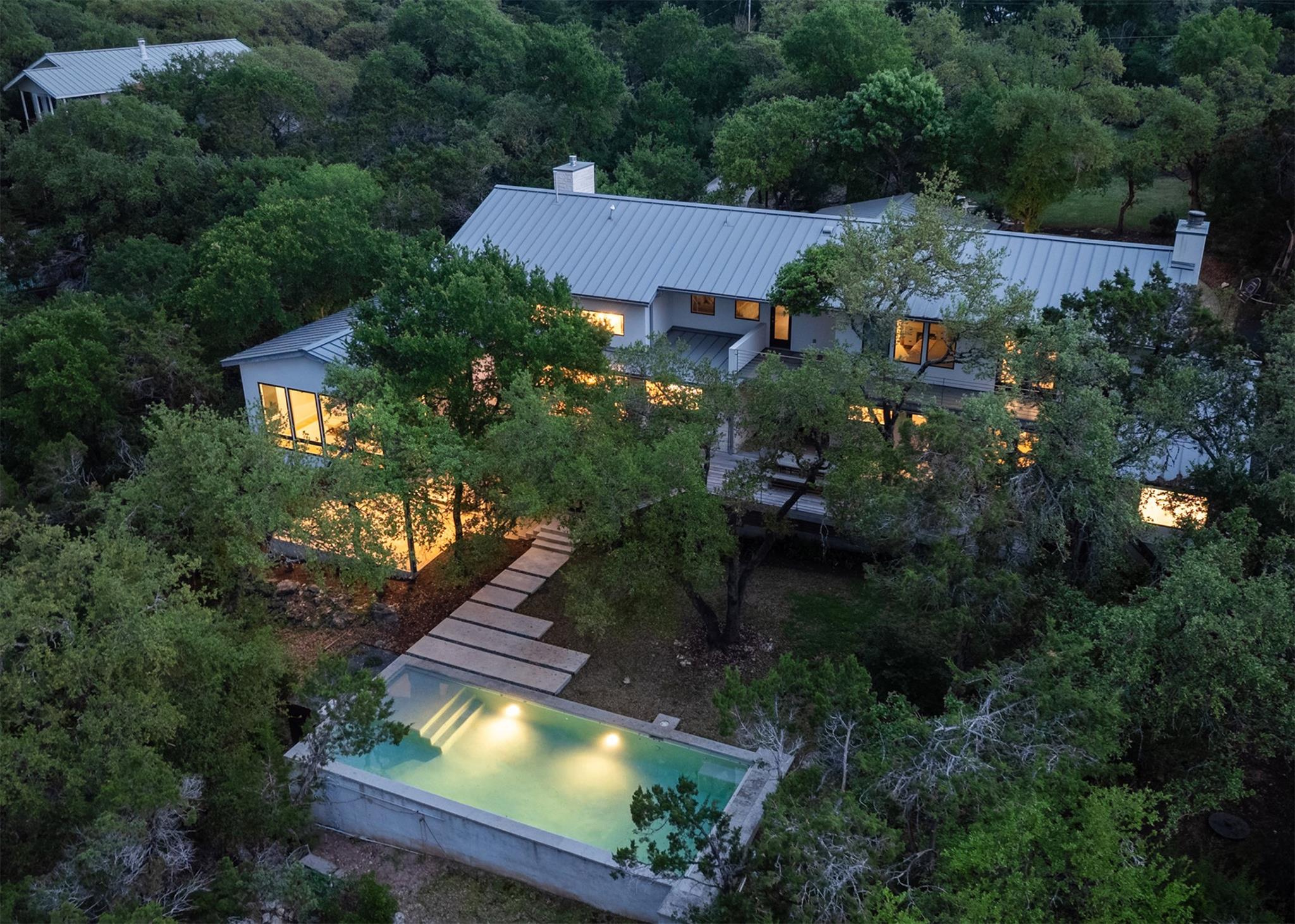 7 Rocky River Cv Property Photo