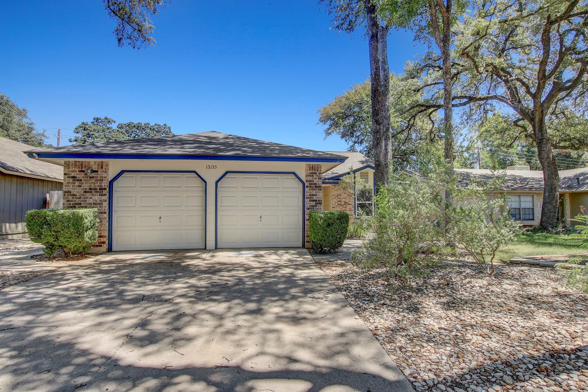13135 Mill Stone Dr Property Photo 2