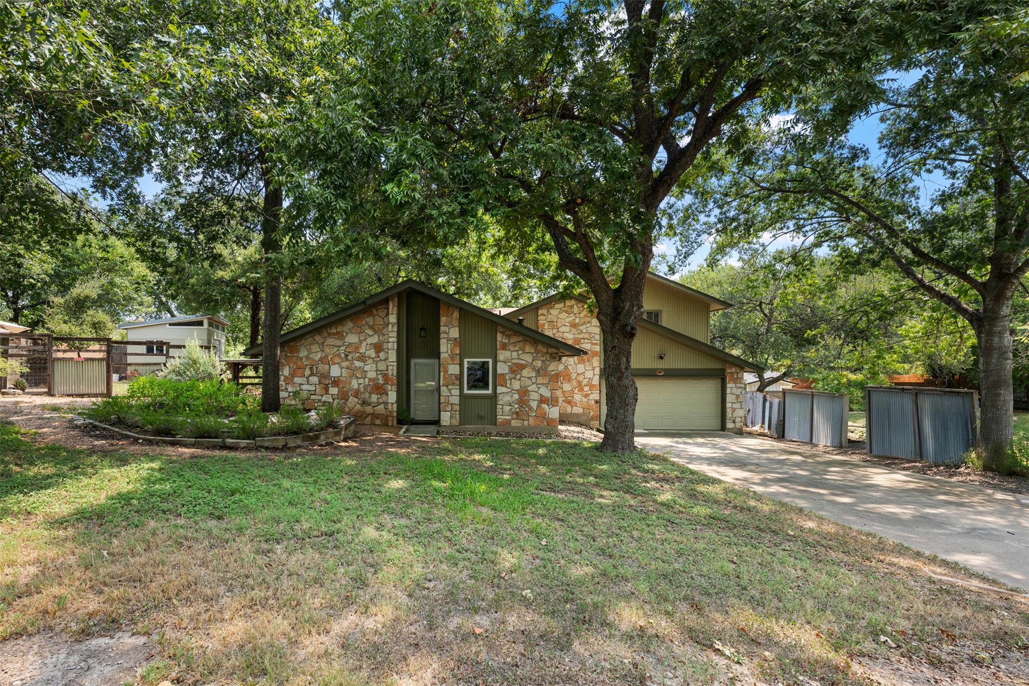 12007 Oak Haven Rd Property Photo 1