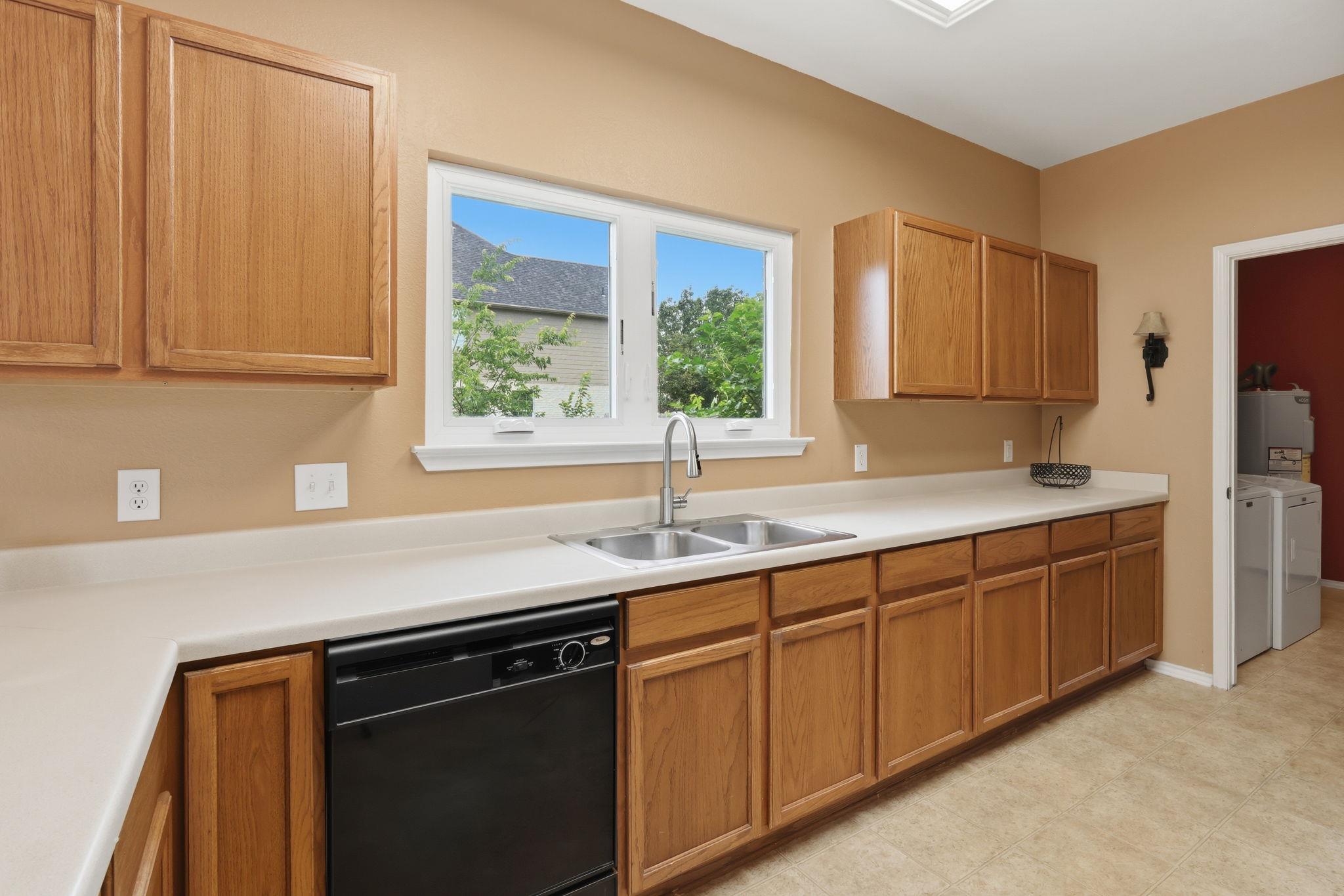 109 Silver Lace Ln Property Photo 11