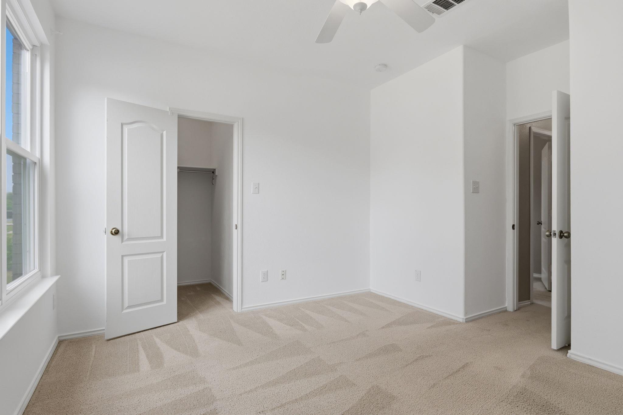 109 Silver Lace Ln Property Photo 19