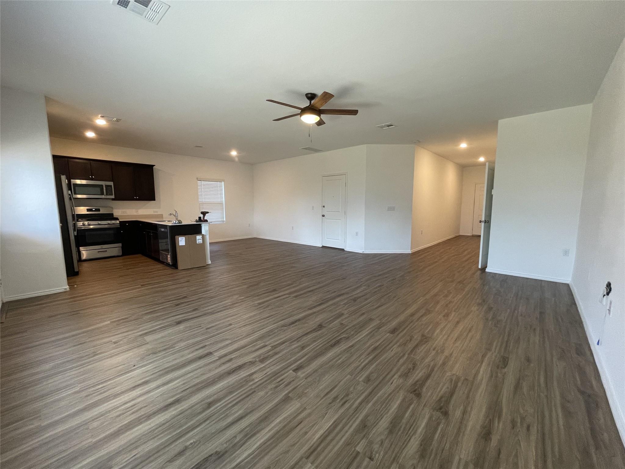 14229 Sandrock Bnd Property Photo 2