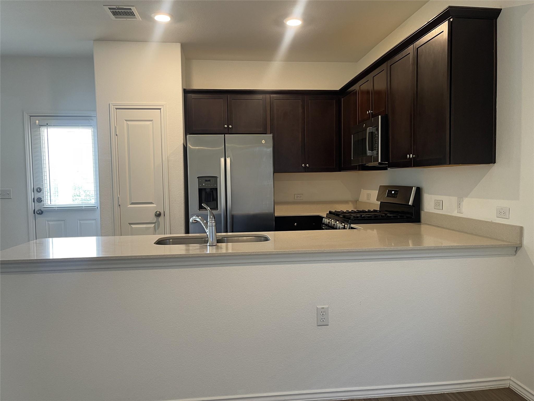 14229 Sandrock Bnd Property Photo 6