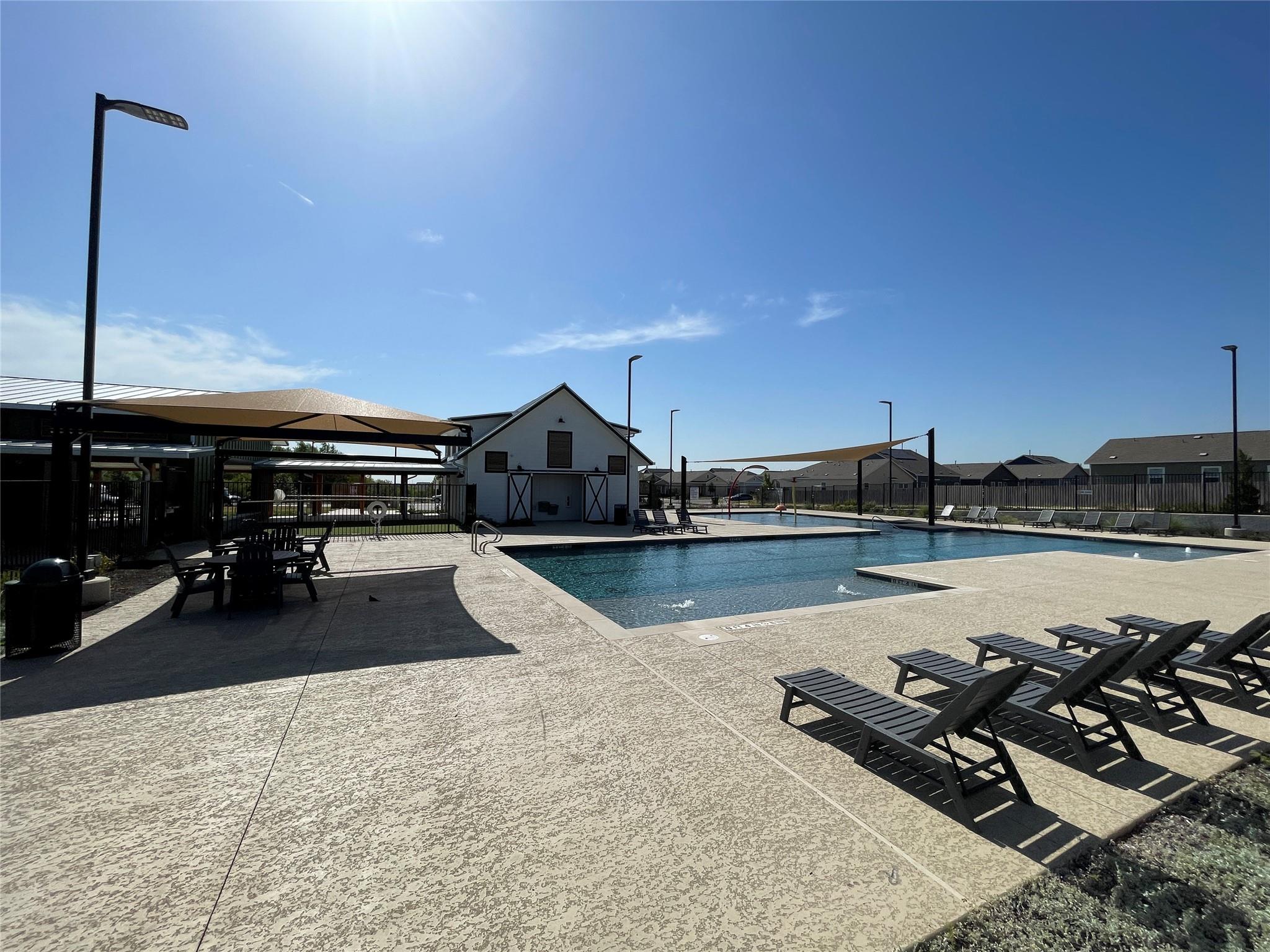 14229 Sandrock Bnd Property Photo 14