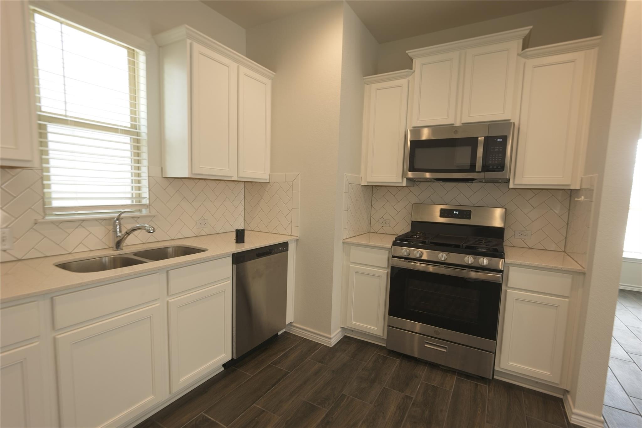 352 Witchhazel Way Property Photo 12
