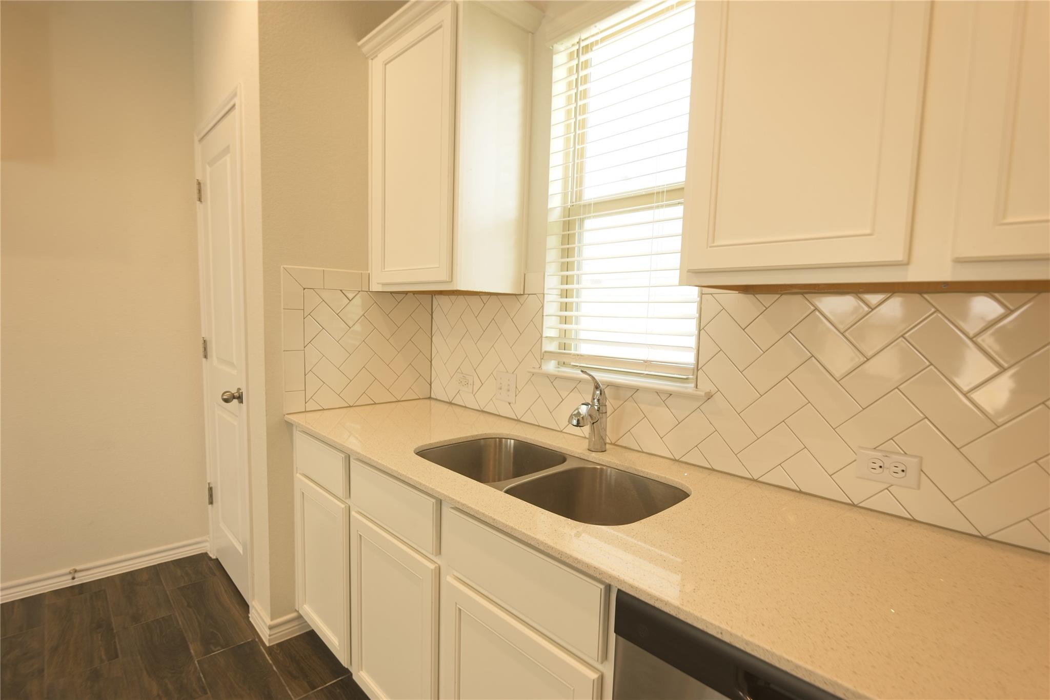 352 Witchhazel Way Property Photo 25