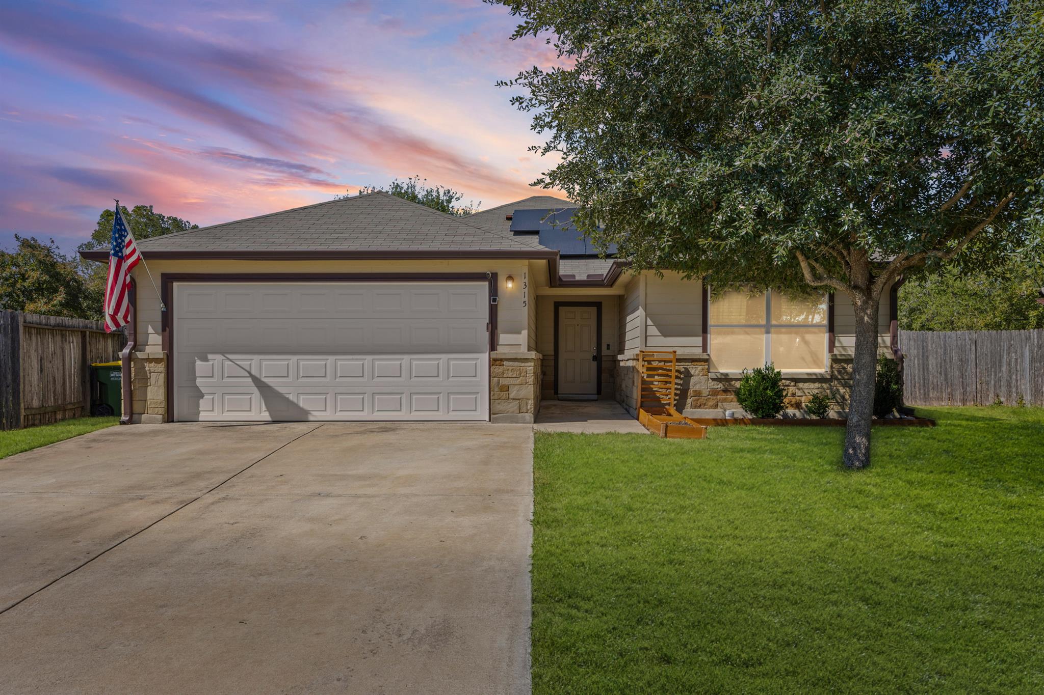 1315 Lantana Ct Property Photo 1