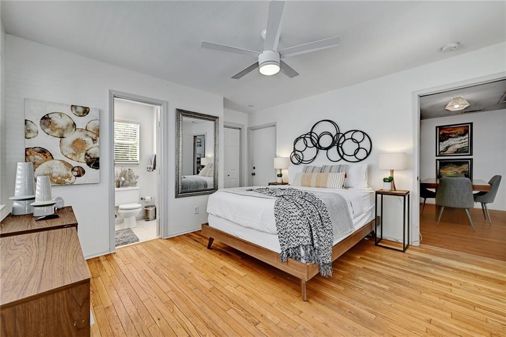 2107 Chicon St Property Photo 6