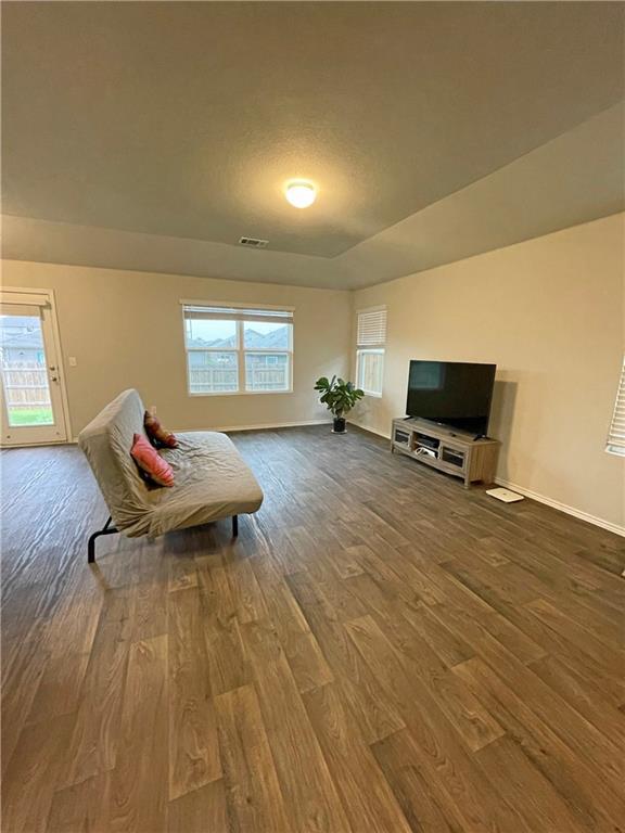 5825 Shanjia Dr Property Photo 16