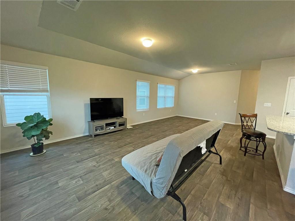 5825 Shanjia Dr Property Photo 17