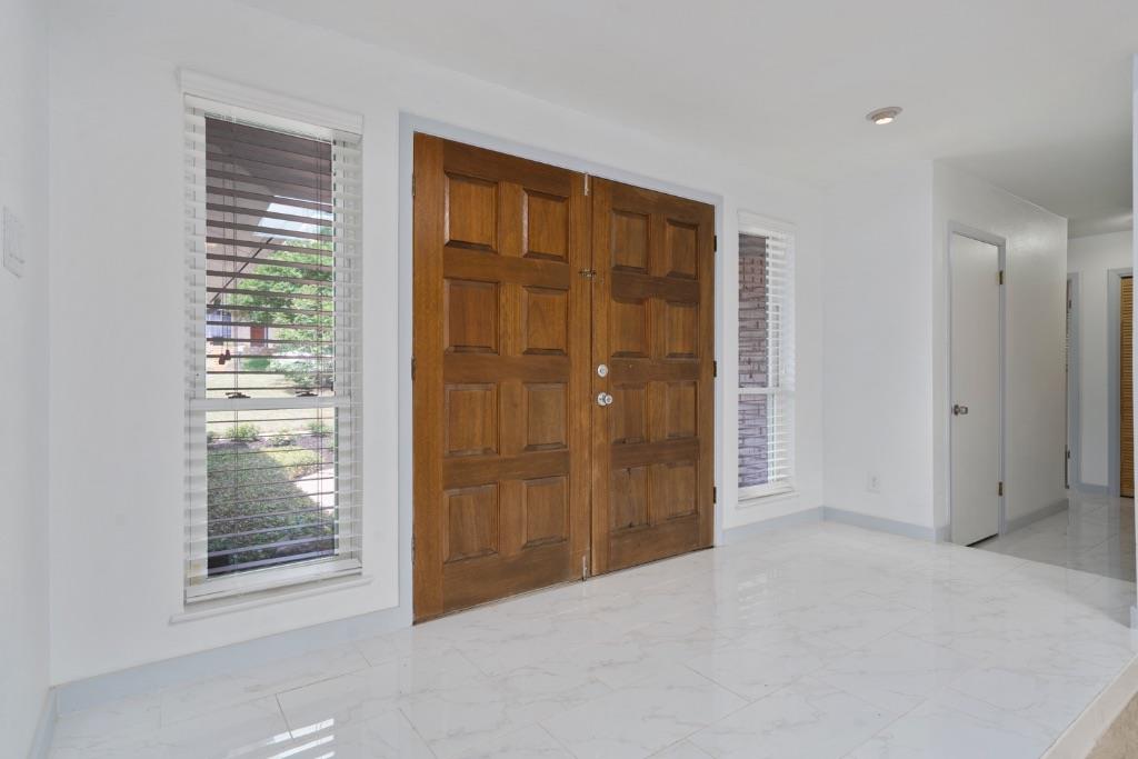 11651 River Oaks Trl Property Photo 4