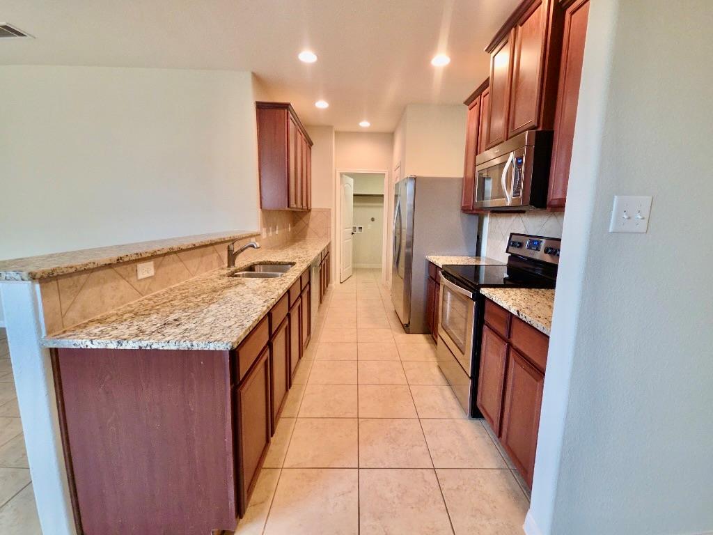 1697 Breanna Ln Property Photo 6