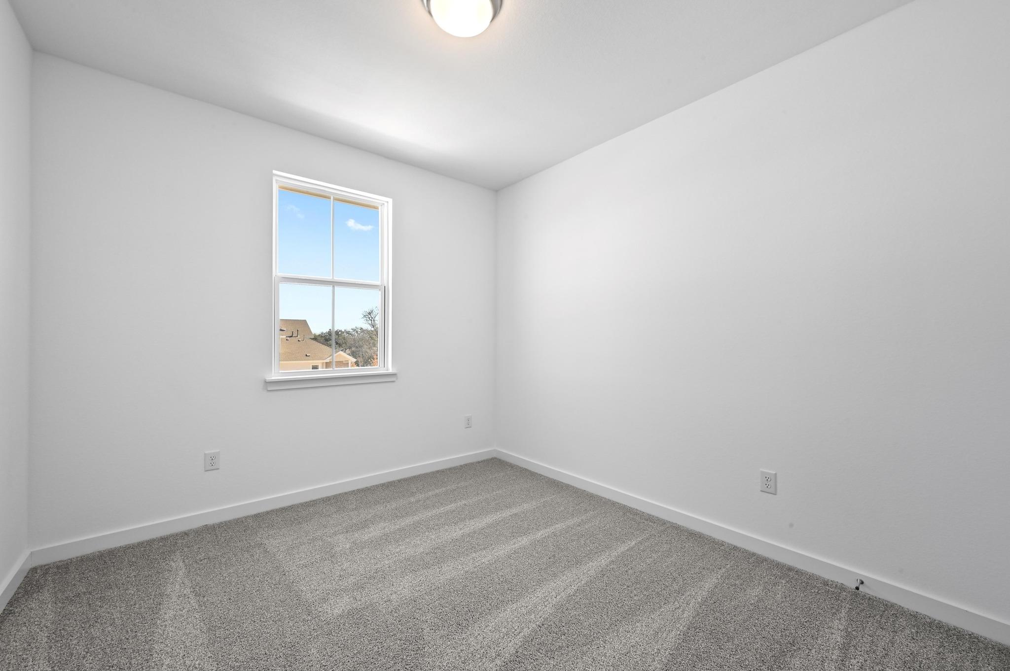 488 Orleanian Dr #b Property Photo 15