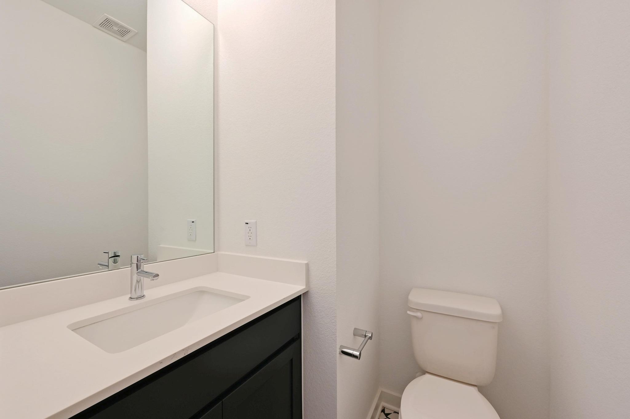488 Orleanian Dr #b Property Photo 17