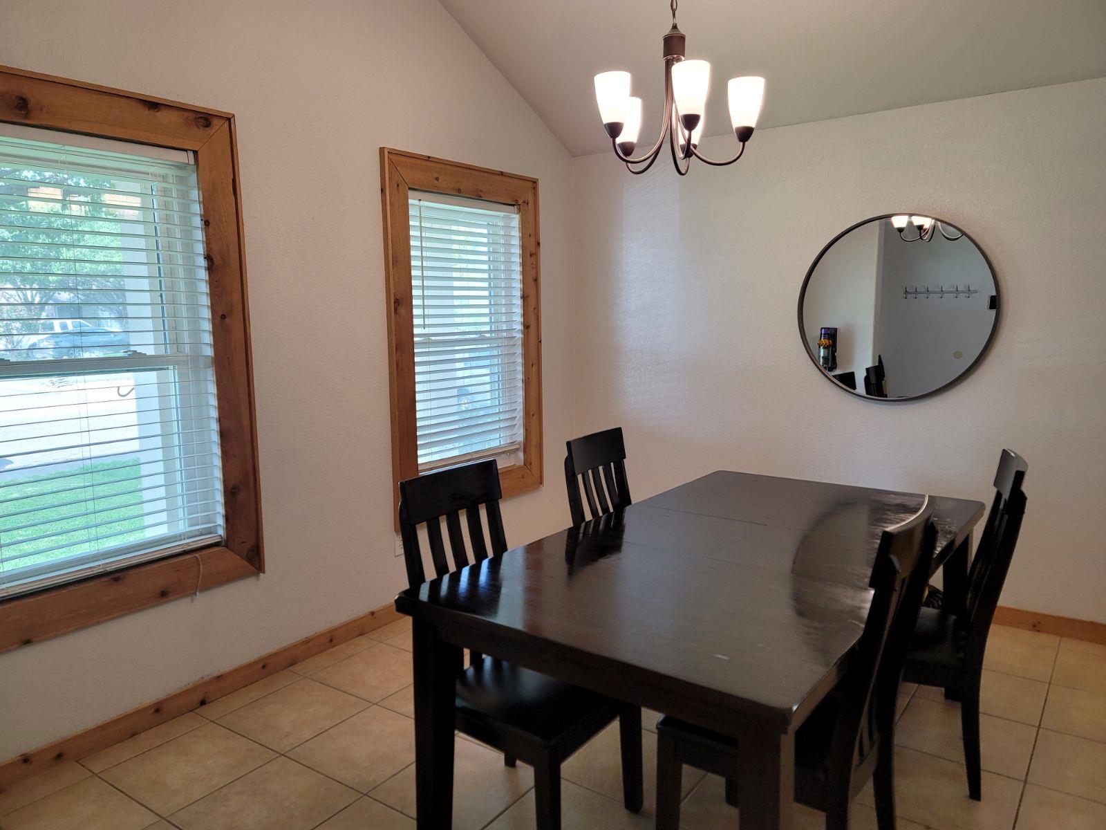 108 Warner Bnd Property Photo 5