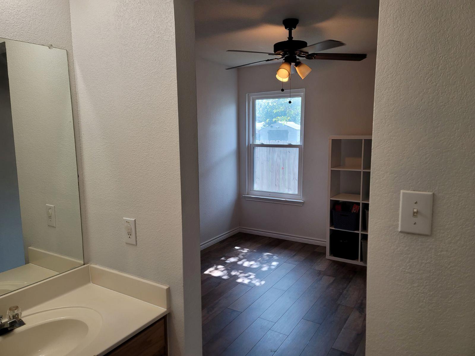 108 Warner Bnd Property Photo 18
