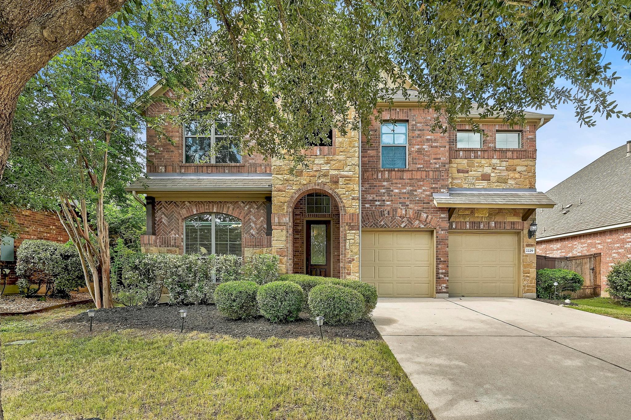 2229 Turtle Mountain Bnd Property Photo