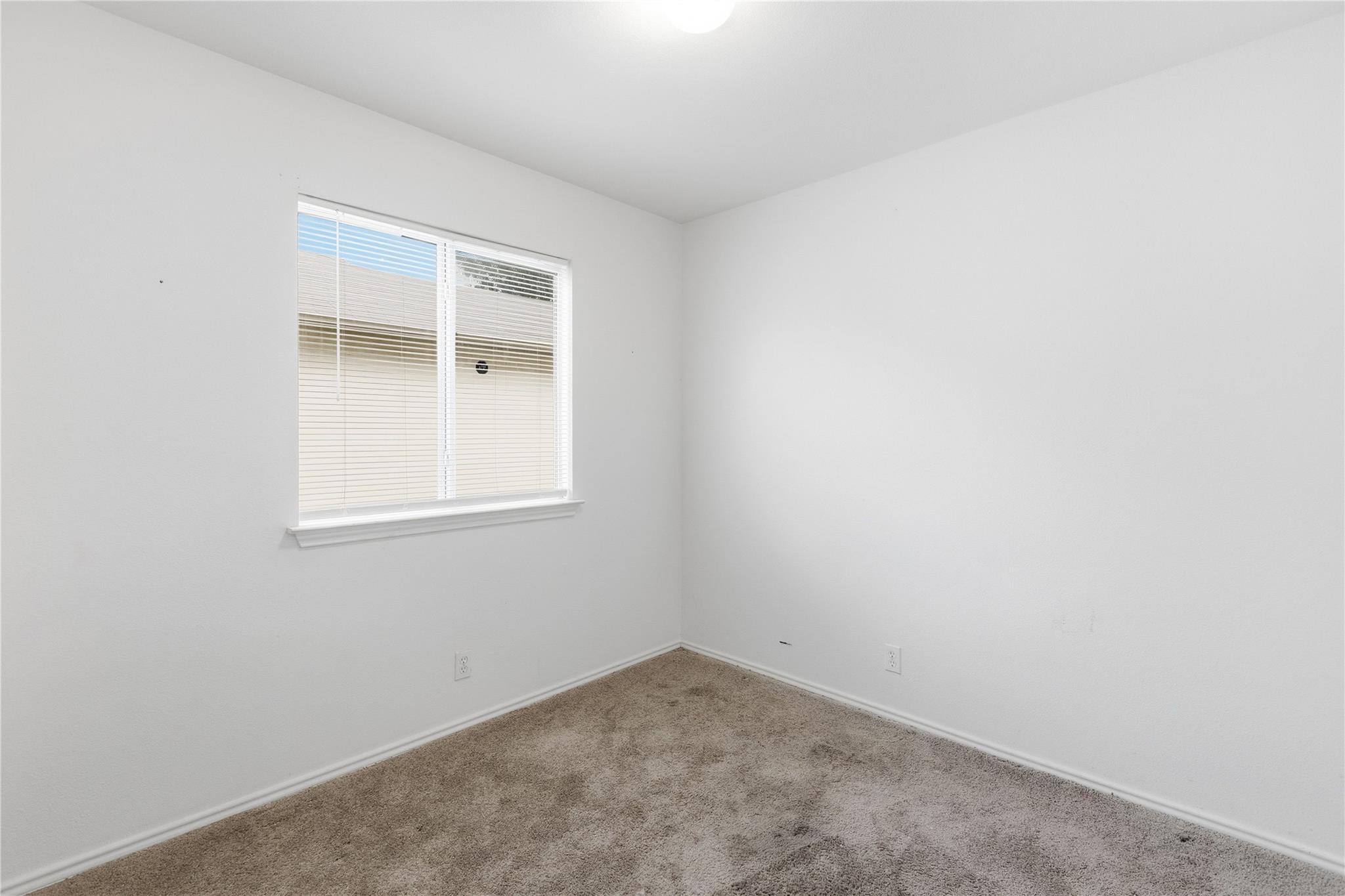 16112 Hamilton Point Cir Property Photo 10