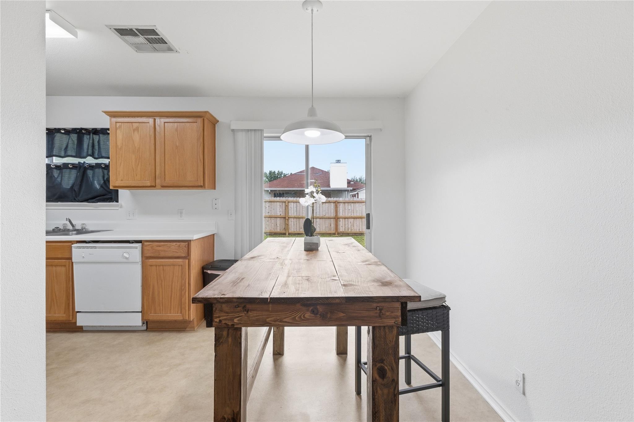 16112 Hamilton Point Cir Property Photo 16