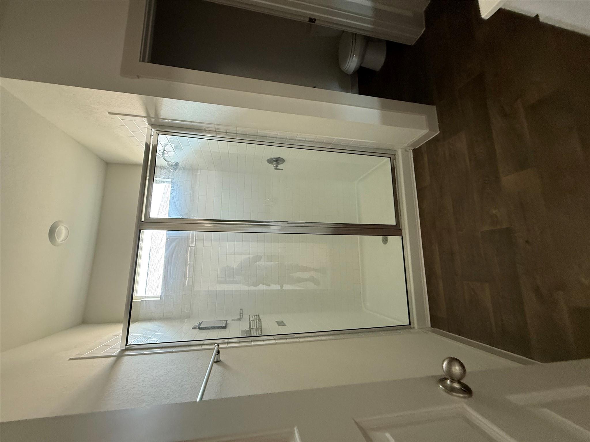 400 Barton Creek Ln Property Photo 2