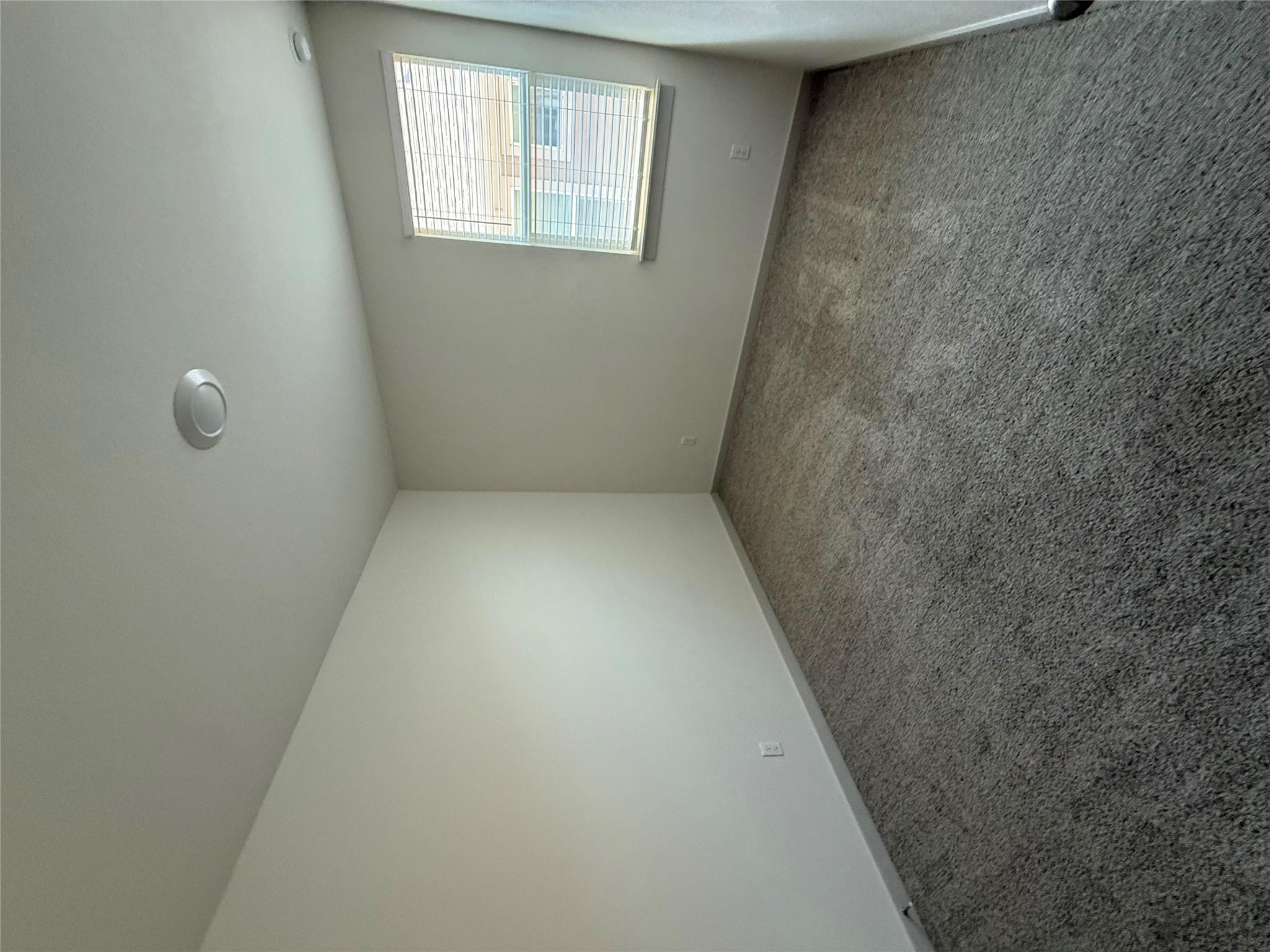 400 Barton Creek Ln Property Photo 6