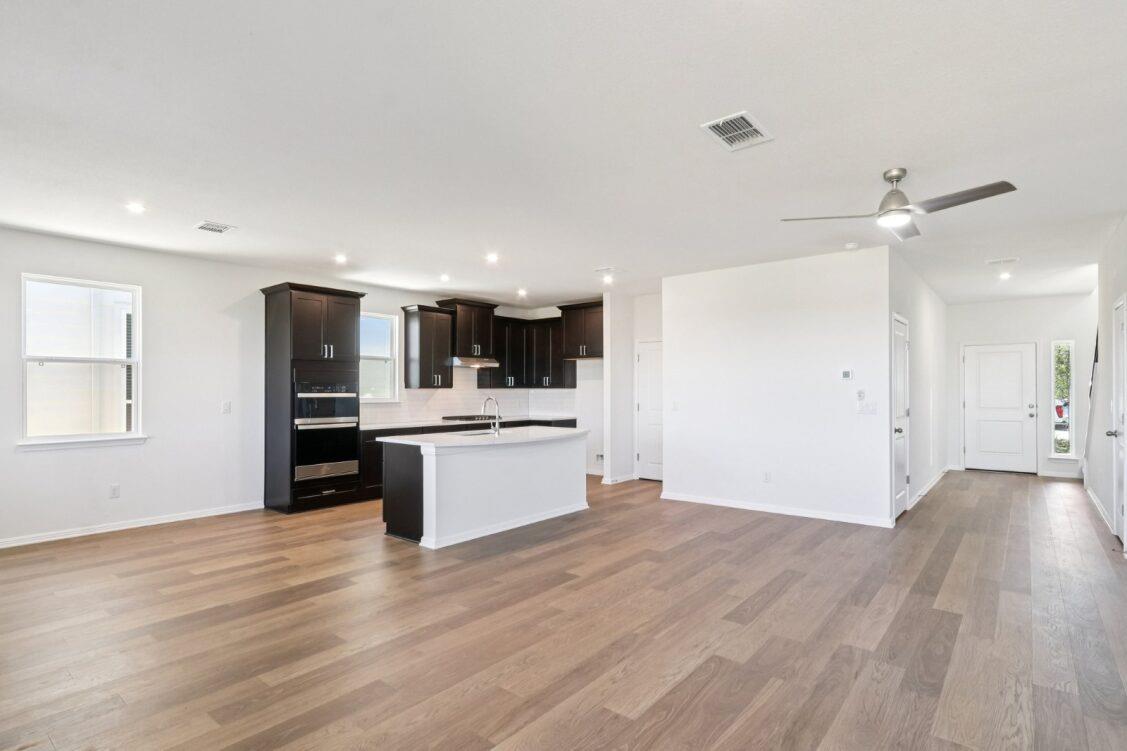 11205 Golden Cloud Bnd Property Photo 10