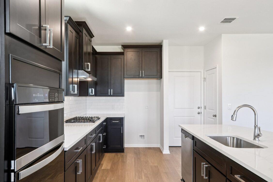 11205 Golden Cloud Bnd Property Photo 15