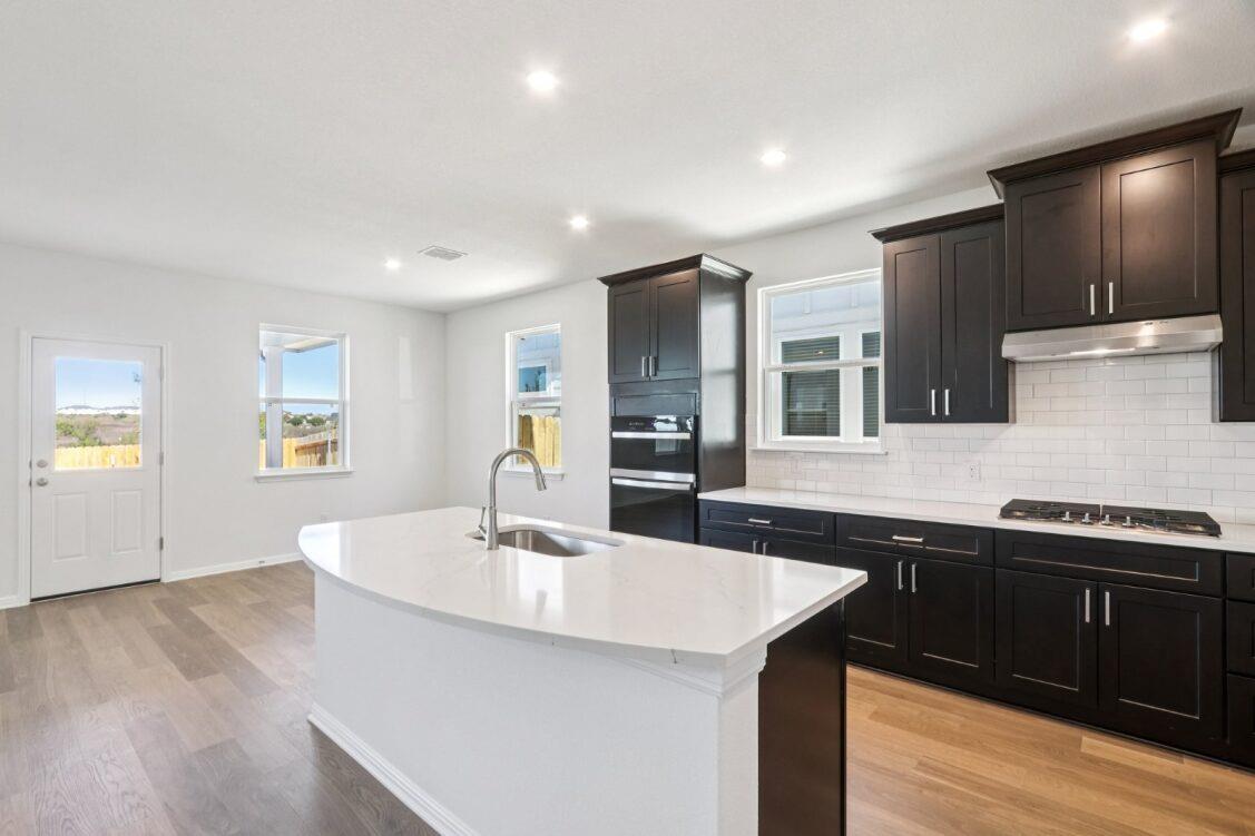 11205 Golden Cloud Bnd Property Photo 17