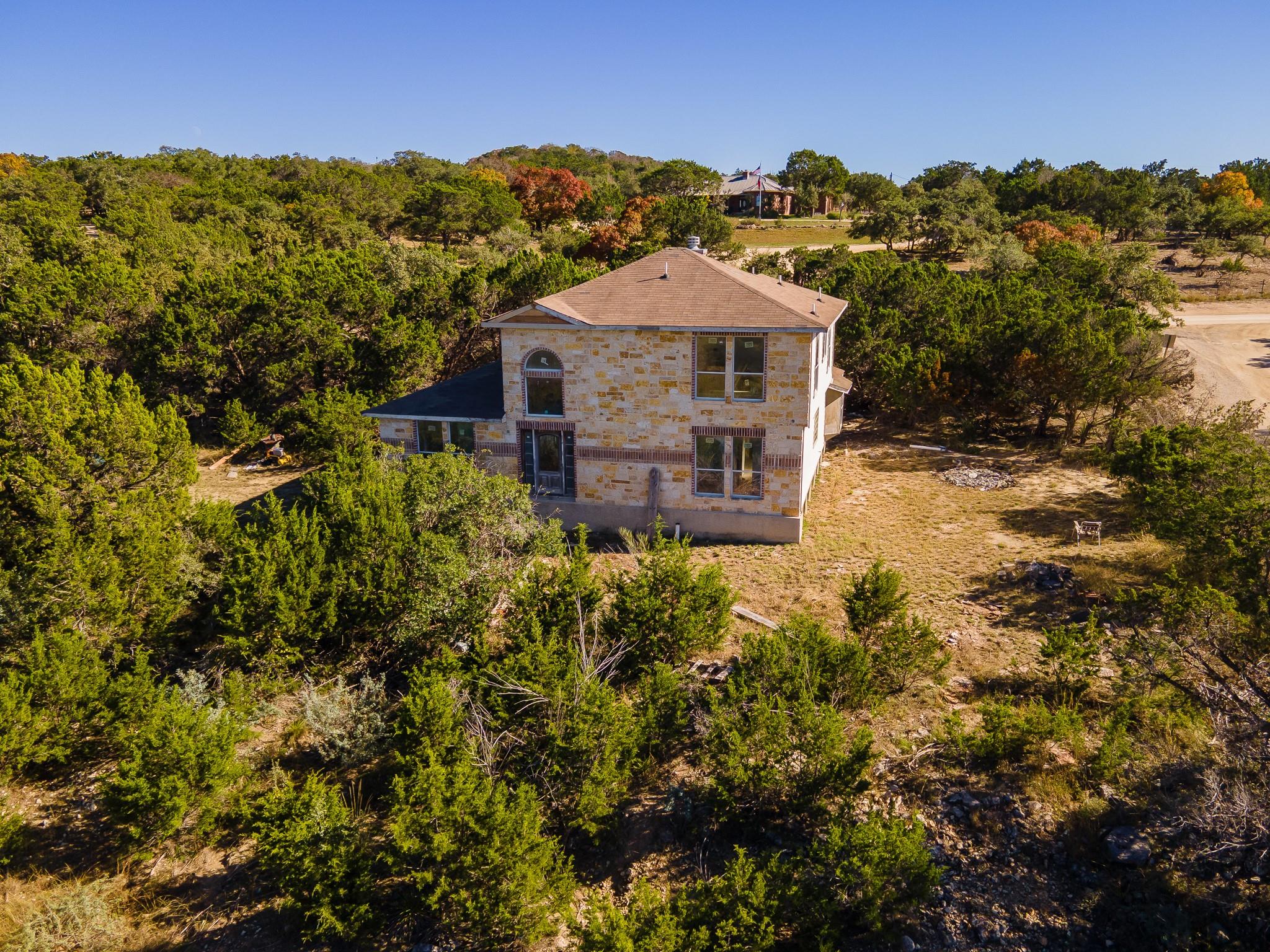 989 Oil Well Rd Property Photo 4