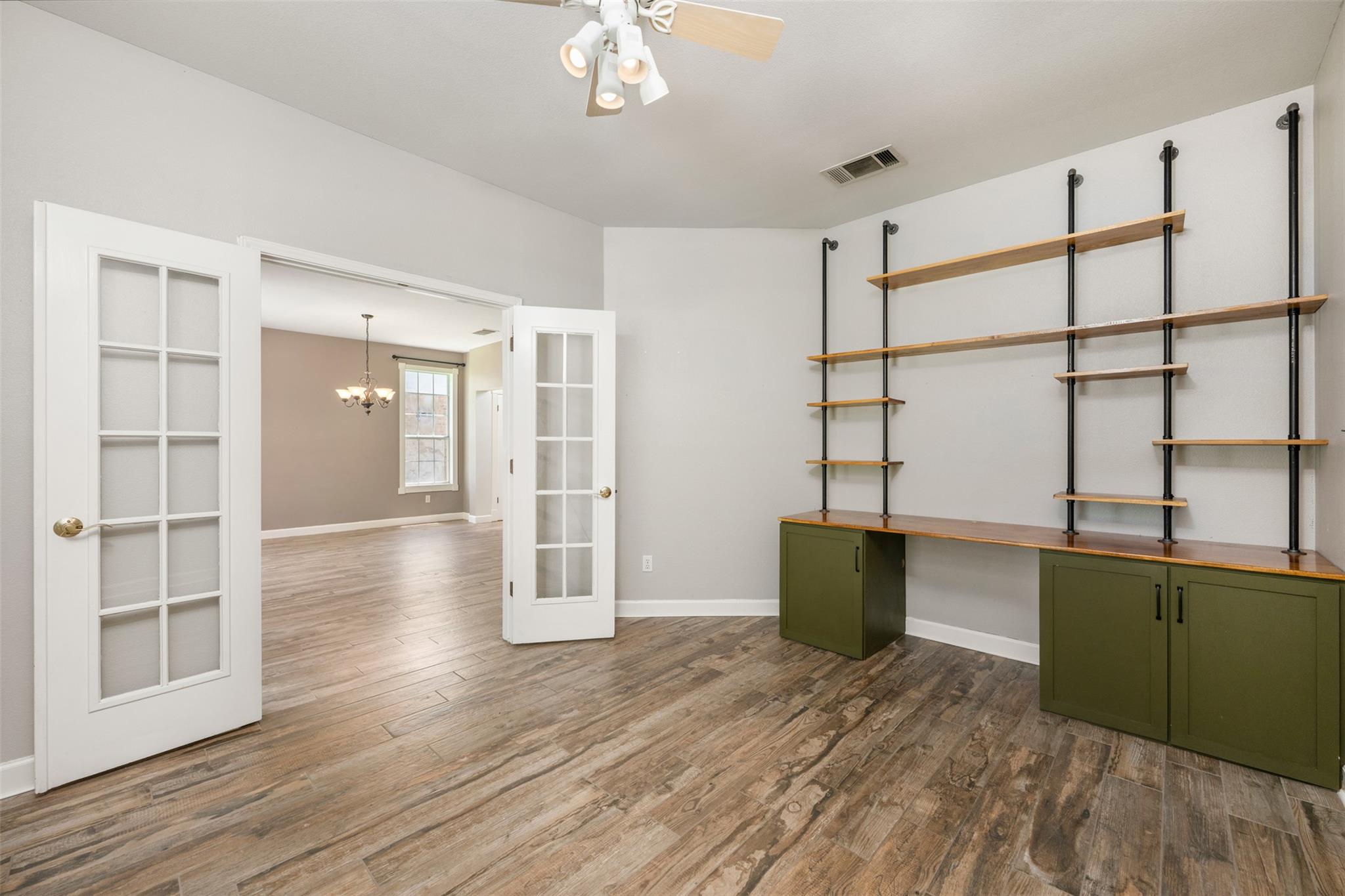 4011 Honey Bear Loop Property Photo 7