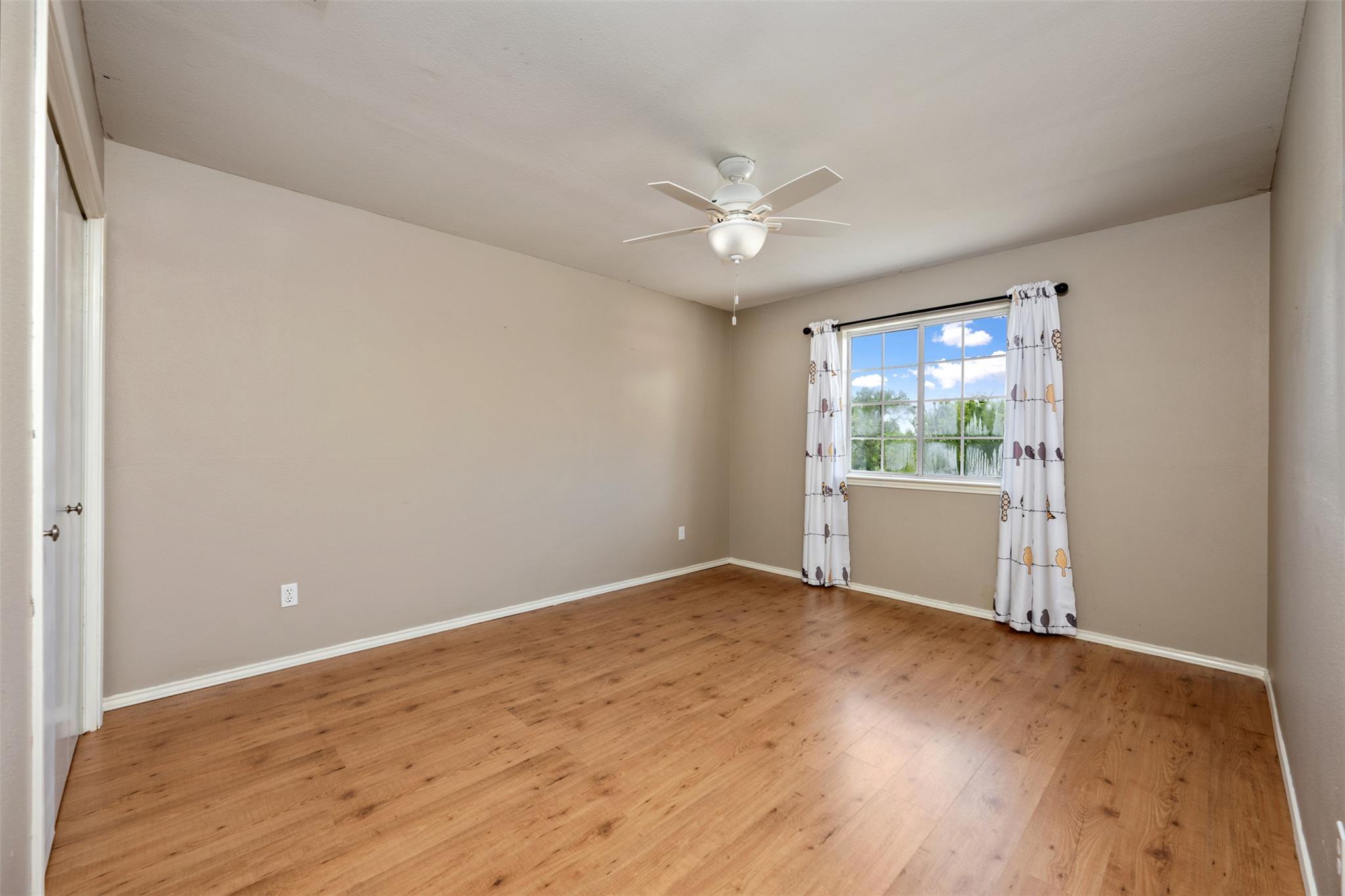 4011 Honey Bear Loop Property Photo 20